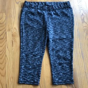 LIVI Active Lane Bryant Gray Black Capri Leggings
